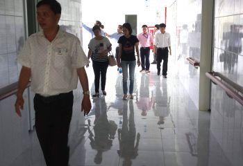 Nghiệm thu công tác vệ sinh tại bệnh viện lao phổi Nghiệm thu công tác vệ sinh tại bệnh viện lao phổi